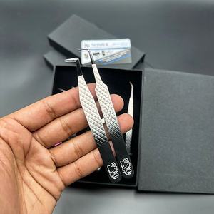 Pinzas de acero inoxidable con recubrimiento en polvo de color negro y lechoso de dos tonos Logotipo personalizado Punta negra Precios al por mayor sostenibles - Product Image 4