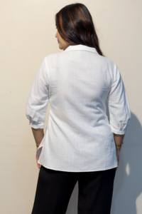 Chemise en coton blanc ARIA Premium pour femmes, élégante, formelle, pour le bureau, chemisier en coton pour femmes, fournisseur en gros - Product Image 3