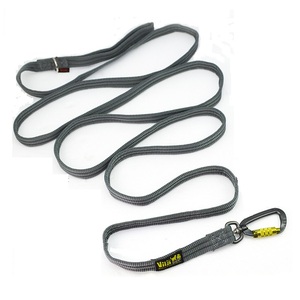 Laisse longue multifonctionnelle pour chien, en sangle PP douce à motif écossais, avec 2 crochets et 2 poignées, pour l'entraînement en extérieur, mains libres, en stock - Product Image 2