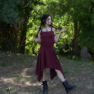 Tenue de Fée Convertible Trois-en-Un : Robe de Festival Bohème Elven, Jupe à Ourlet Asymétrique, Poncho – Vêtements de Festival Fantaisie Bohème - Product Image 1