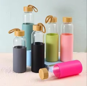 ขวดเชคโปรตีนพลาสติกปราศจากสาร BPA ขนาด 400 มล. พิมพ์โลโก้ได้ สำหรับผสมอาหารเพื่อสุขภาพ พกพาสะดวก ใช้ดื่มได้โดยตรง - Product Image 6