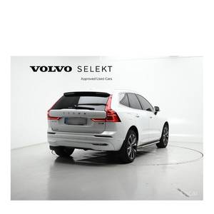 Volvo XC60 B6 Ultimate 2023 con Volante a la Izquierda, Caja de Cambios Automática, Asientos de Cuero, Cámara Trasera - 21,936 km - Product Image 2