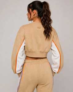 Conjunto Deportivo 2 en 1 Oneten Apparel para Mujer, Sudadera Corta con Bloques de Color Beige y Pantalones Deportivos, Ligero, de Poliéster/Algodón - Product Image 3