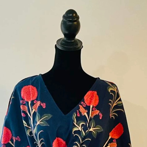 Caftán Indio Hecho a Mano de Algodón, Vestido Largo de Playa Estilo Boho con Estampado Floral, Vestido Largo Maxi de Algodón Puro Suave, Ropa de Dormir - Product Image 1