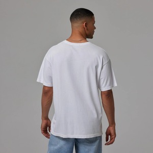 เสื้อยืดแขนสั้นผู้ชายสีขาวทรงปกติ คอสูง ผ้าฝ้ายเจอร์ซีย์ถัก 100% ระบายอากาศได้ดี น้ำหนัก 220 กรัม ดีไซน์สั่งทำได้ - Product Image 4