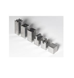 Piezas de ajedrez metálicas en diseño de varilla, juego de ajedrez minimalista para decoración moderna del hogar u oficina, ideal para regalo. - Product Image 2