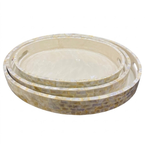 Juego de bandejas redondas de lujo con incrustaciones de nácar, bandejas nido para mesa de centro con mosaico de concha natural y asas, lo último en bandejas de servicio. - Product Image 1