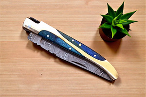 Couteau pliant Laguiole en acier Damas fait main, manche en bois bleu et laiton, couteau de poche EDC, fabricant et fournisseur en gros - Product Image 2