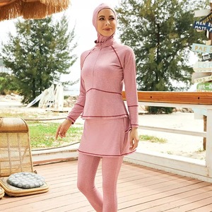Ensemble de sport modeste grande taille de qualité supérieure pour femme avec fermeture éclair et poches, tenue de sport musulmane à séchage rapide et protection UPF30 - Product Image 6