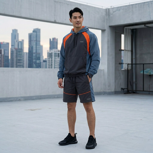 Ensemble survêtement imperméable coupe-vent avec short |   Ensemble short et sweat à capuche léger en nylon personnalisé pour l'été - Product Image 2