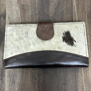 Wholesale Genuine Cowhide <b>Leather</b> Women's <b>Large</b> Flap Wallet Hair-on-Hide Western Style <b>Purse</b> RFID Blocking Custom Logo Available - Product Image 4