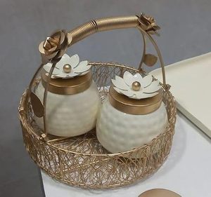 Ensemble de pots à épices avec couvercle fleuri et poignée en métal pour la cuisine - Product Image 5