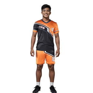Uniforme Deportivo de Voleibol Personalizado OEM para Hombre, Conjunto Ligero de Camiseta y Pantalones Cortos para Entrenamiento y Competencia - Product Image 1