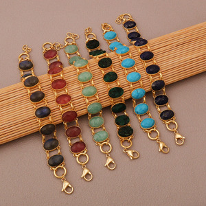 Pulsera de Eslabones con Cabujón Ovalado de Labradorita Chapada en Oro, Joyería Clásica Unisex - Product Image 5