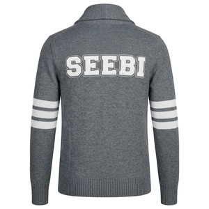 Cárdigan de punto gris sencillo con cuello tipo capucha para mujer, suéter vintage de lana/acrílico para invierno, personalizado para hermandades y fraternidades escolares - Product Image 3