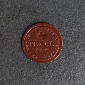 Sous-verres en cuir personnalisés avec logo en relief, design sans couture, antidérapants et imperméables, articles de bar de luxe - Modèle LC-0001 - Product Image 6
