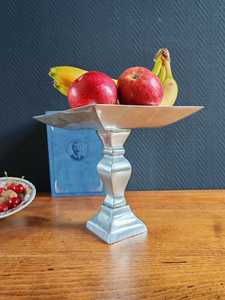 Modern Tabletop Metal <b>Cake</b> Display for Bakery Shops - Product Image 1