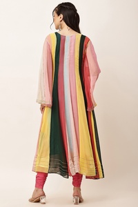Vestido tradicional para mujer con cuello corazón, tejido multicolor, churidar con trabajo Gotta en todo el cuerpo con GGT. Dupatt - Product Image 4