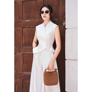 Chaleco Corto Elegante Blanco de Tafetán para Mujer, Cuello en V Asimétrico, Traje de Oficina a Medida, ODM OEM GLENDA - Product Image 1