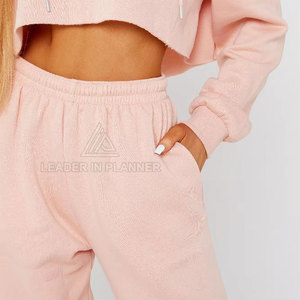 ชุดวอร์มครอปท็อปผู้หญิงแบบสั่งทำพิเศษสำหรับใช้งานกลางแจ้ง สีพื้น ผ้าเนื้อนุ่มสบาย ผลิตในประเทศปากีสถาน - Product Image 6