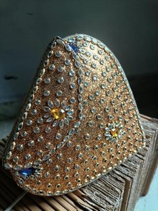 Sac à main indien multicolore de luxe, mosaïque Kundan, orné de pierres, pour femmes, pour mariage traditionnel, fête, usage quotidien. - Product Image 1
