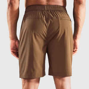 กางเกงออกกำลังกายผู้ชายโลโก้แบบกำหนดเอง เอวยางยืด แห้งเร็ว กันลม ระบายอากาศได้ดี ซับในตาข่าย น้ำหนักเบา เหมาะสำหรับวิ่ง - Product Image 5