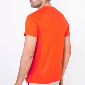 เสื้อยืดออกกำลังกายผู้ชายสีพื้นคุณภาพสูง ทรงปกติ ระบายอากาศได้ดี แห้งเร็ว ปรับแต่งได้ - Product Image 6