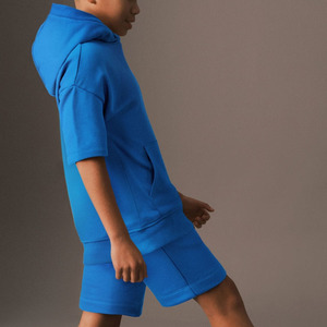 Conjunto de Sudadera con Capucha y Pantalones Cortos Azules para Bebés, Color Sólido, Informal, Verano, 2 Piezas, Sudadera de Manga Corta, Pantalones Deportivos - Product Image 3