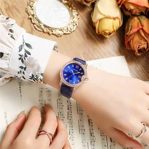 9830 Juego de 4 Relojes y Pulseras de Moda para Mujer - Product Image 5
