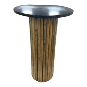 Table d'appoint contemporaine en bois côtelé MARBLE Accent unique sur le dessus rond Design rustique élégant Idéal pour les meubles de décoration de salon - Product Image 1