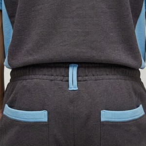 Conjunto de Camiseta y Pantalones Cortos Deportivos para Hombre, Diseño Moderno con Paneles, Color en Contraste, Ropa Deportiva Informal de Verano, Cómodo Conjunto de Dos Piezas Personalizado - Product Image 3