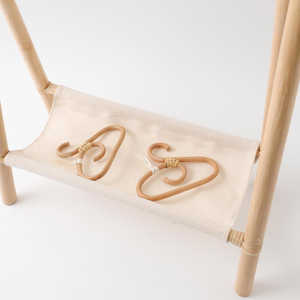 Pequeñas perchas de ratán para niños ropa de niño hecho a mano al por mayor ropa de niños percha natural - Product Image 5