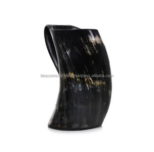 Taza de Cuerno de Búfalo Hecha a Mano de Lujo, Material Genuino, Textura Rústica, Diseño Único, Artesanía Tradicional Elegante - Product Image 4