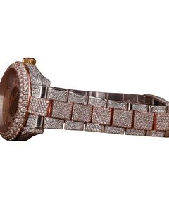 Montre-bracelet bicolore avec cadran en or rose, cercle intérieur noir, fonction double fuseau horaire, lunette scintillante, bracelet orné, élégante - Product Image 4
