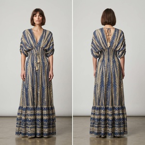 Robe longue bohème pour femme, col en V, manches bouffantes, motif floral, taille élastique à volants - Product Image 2