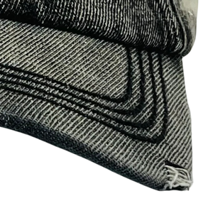 Gorra de Béisbol Ajustable de Mezclilla Negra Desgastada AKA con Letras Rosas Bordadas, Estilo Casual Vintage - Product Image 3