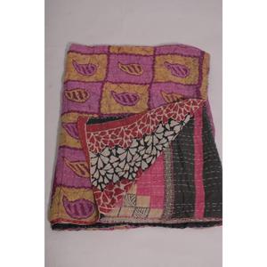 ผ้าห่มคันธาทำมือจากอินเดีย ลายดอกไม้สไตล์วินเทจ ผ้าฝ้ายโบโฮ ผ้าคลุมเตียงแบบสองด้าน ผ้าห่มตกแต่งบ้าน - Product Image 5