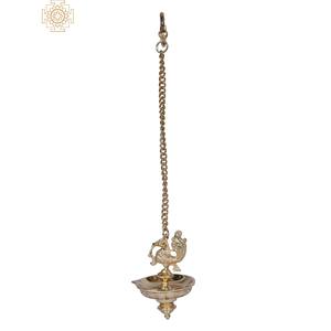 โคมไฟทองเหลืองนกยูงทำด้วยมือขนาด17นิ้วพร้อมโซ่ชุบทองของตกแต่งบ้านอินเดียโคมไฟทองเหลืองห้อยดีไซน์นกยูง - Product Image 1