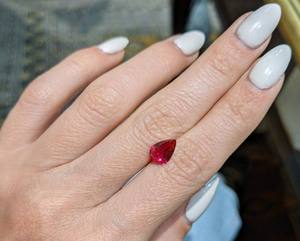 Piedra Suelta de Rubí Rojo Corte Pera Premium, Natural y Sintética, Tamaños Personalizados para Joyería Fina - Product Image 2