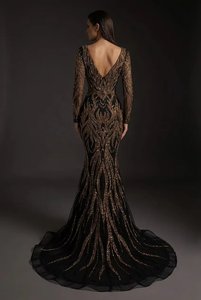 ชุดราตรีทรงเมอร์เมดประดับคริสตัลวิบวับ งานปักประณีต ชุดออกงานหรูหราสำหรับงานกาล่าดินเนอร์ ผู้ผลิตชุดราตรี - Product Image 2