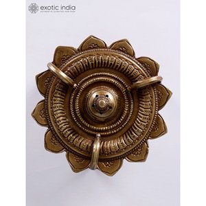 Dani ห่วงทองเหลืองทำด้วยมือขนาด5นิ้วพร้อมที่วางธูปและอโรมาเทอราพีทำจากในประเทศอินเดีย - Product Image 3