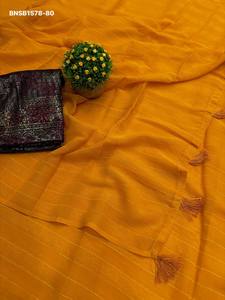 Sari de Georgette Suave de Buena Calidad con Forro de Zari Dorado Tejido y Borlas, con Blusa con Estampado Digital de Flores, Moda Femenina - Product Image 3