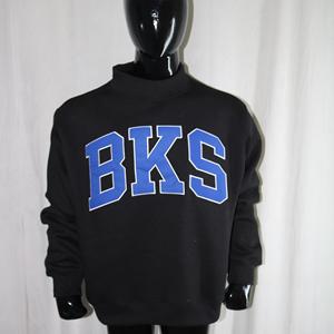 Sudadera BKS Mock Neck 450 GSM con nombre personalizado, bordado en aplique, corte holgado, 100% algodón, felpa francesa. - Product Image 1
