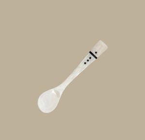 Cuchara de nácar hecha a mano al por mayor, utensilio de caviar con mango de concha de pez tallada en forma de ostra natural, herramienta de corte para servir. - Product Image 3