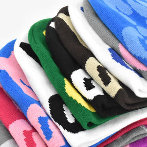 Bonnet unisexe personnalisé en acrylique tricoté, couleur unie, vierge, teint, avec revers, pour l'hiver, avec logo, pour la plage, usage professionnel, numérique - Product Image 4