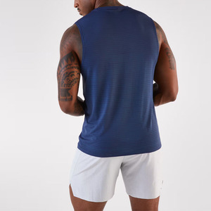Camiseta Deportiva Premium Transpirable de Poliéster/Algodón con Cuello Redondo para Hombre, Ideal para Fisicoculturismo, Running y Entrenamiento - Product Image 6