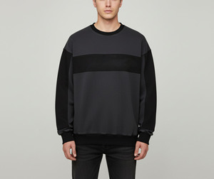 เสื้อสเวตเชิ้ตคอกลมสีกรมท่าสำหรับผู้ชาย ทรงปกติ ผ้าถัก 100% คอตตอน สวมใส่สบาย สีพื้น ระบายอากาศได้ดี มีกระเป๋า น้ำหนัก 300 กรัม - Product Image 4