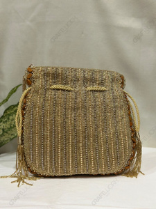 Bolso de Hombro Étnico con Cuentas Doradas y Detalle de Borde de Piedras, Bolso de Mano para Ocasiones Festivas, Bodas y Eventos para Mujer - Product Image 6