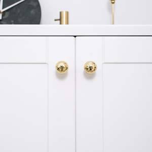Hand Hammered Solid Brass Ball Cabinet <b>Knob</b> Polished Gold Finish <b>Decorative</b> <b>Drawer</b> <b>Knob</b> for Kitchen Cabinet Wardrobe Furniture - Product Image 2