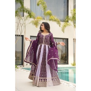Conjunto de Vestido y Dupatta de Aspecto Elegante para Fiesta, Salwar Kameez Hecho de Poliéster - Product Image 3